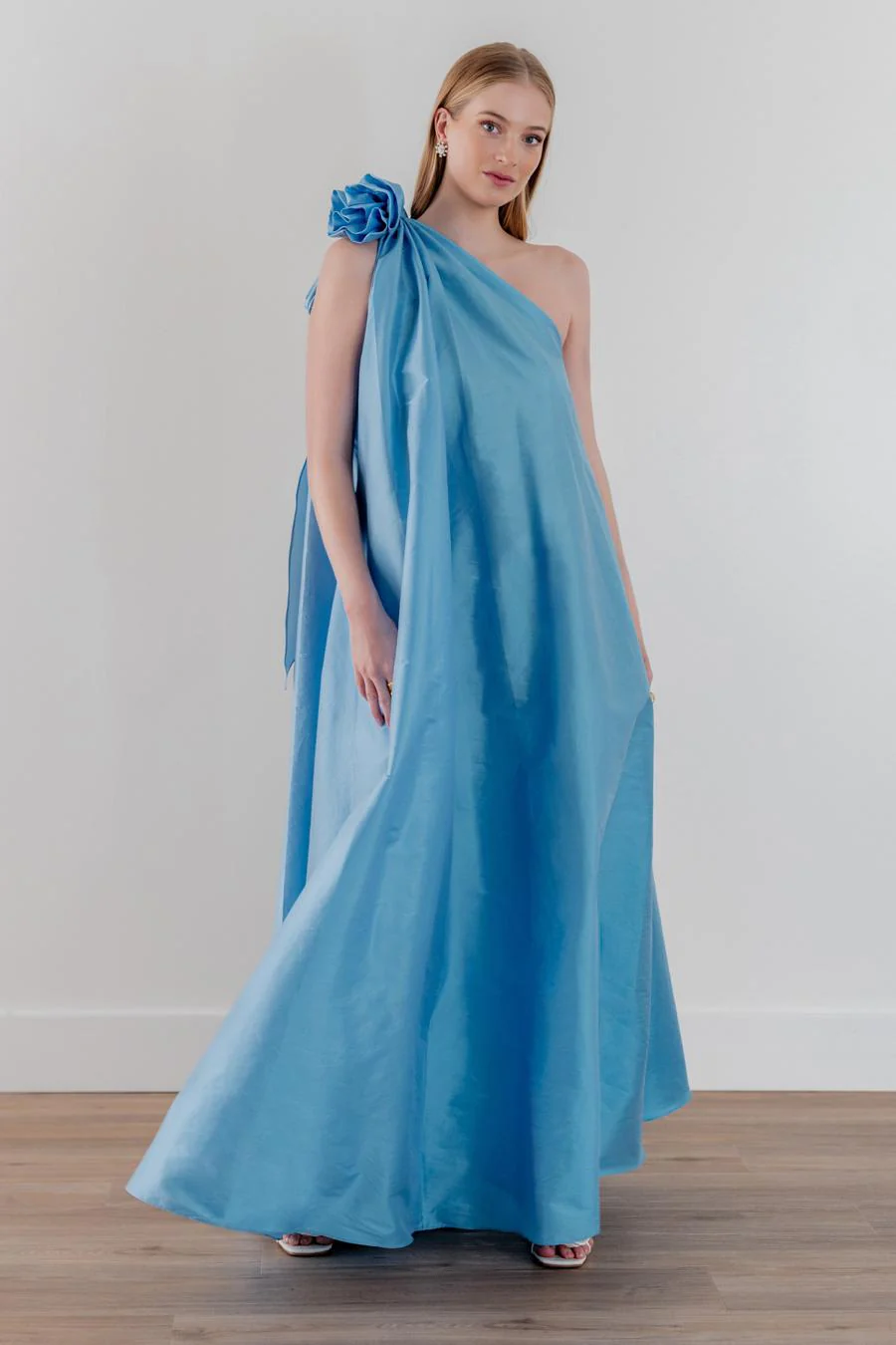 By Watters Evening Style Bloom in Cornflower Blue - Image 4